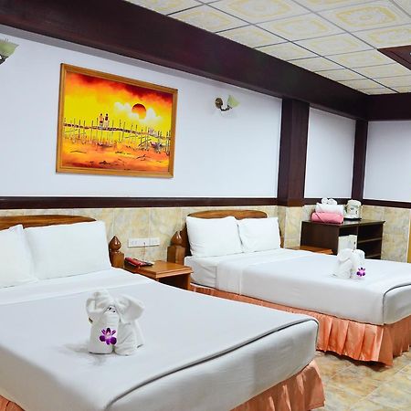 Kata Palace Phuket Exterior photo